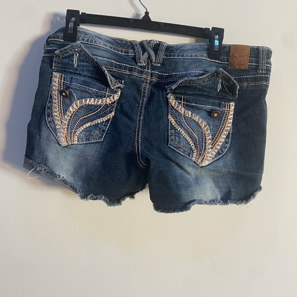 Ariya Jean shorts